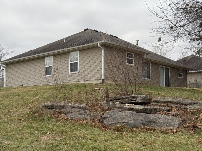 Building Photo - 2409 Bentley Ct