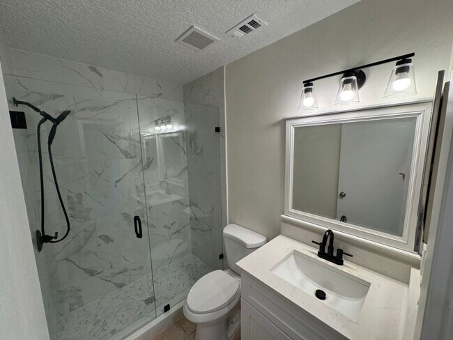 Building Photo - 3166 S Semoran Blvd