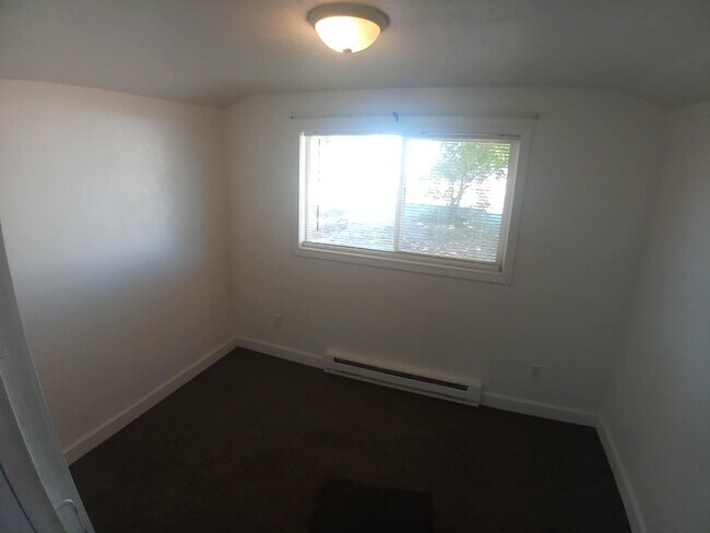 Building Photo - 612 N Arnold St