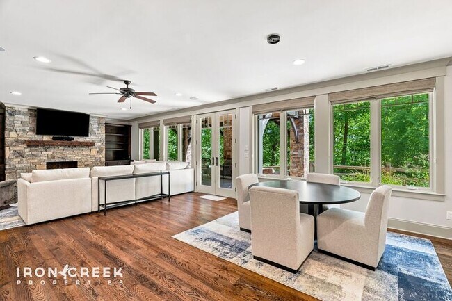 Building Photo - 2 Cherokee Orchard Ct