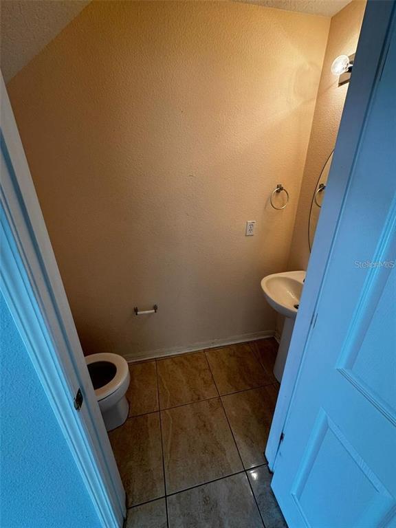 Building Photo - 6913 Marble Fawn Pl