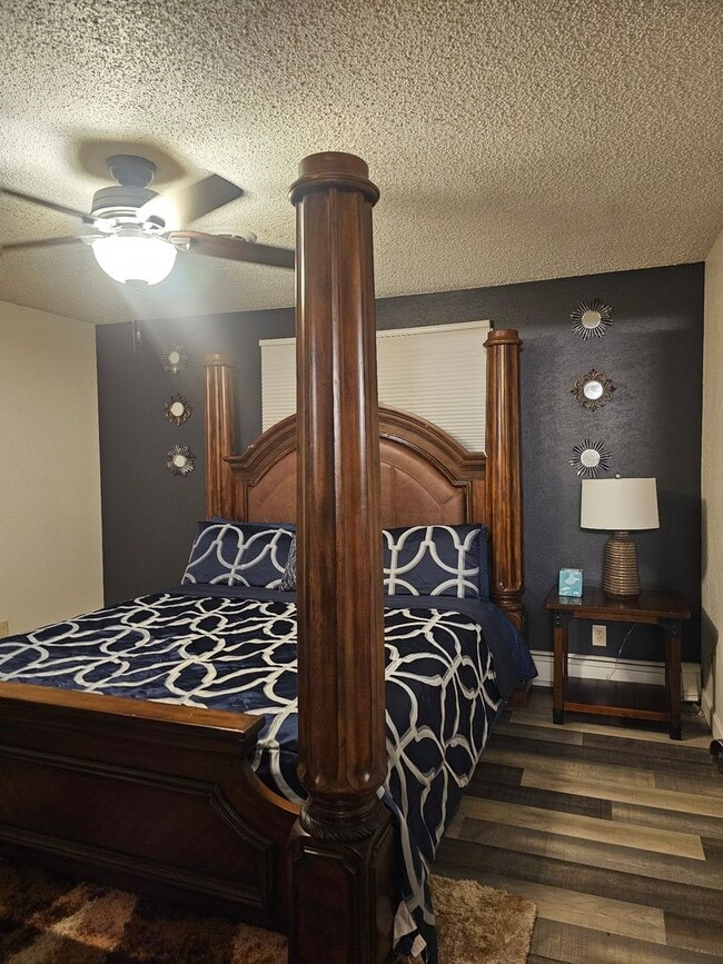 Building Photo - 1207 2nd St SW