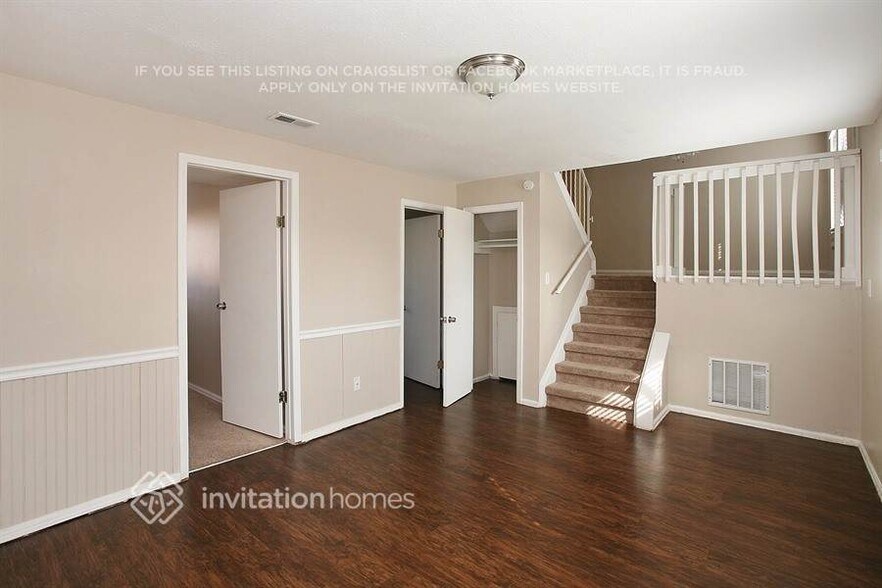 Building Photo - 2410 Payne Cir W