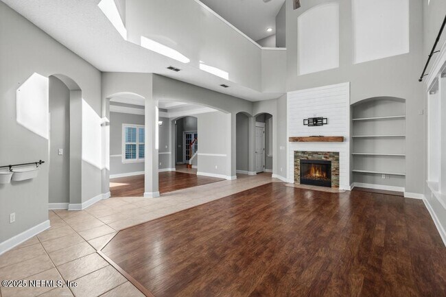 Building Photo - 1440 S Burgandy Trail