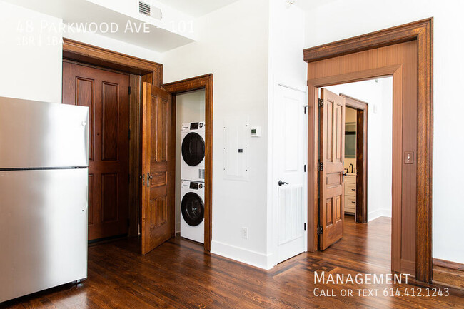 Building Photo - 48 Parkwood Ave