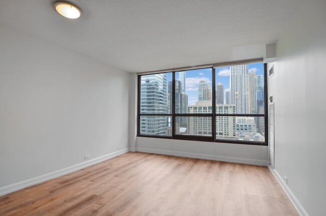 Building Photo - 405 N Wabash Ave