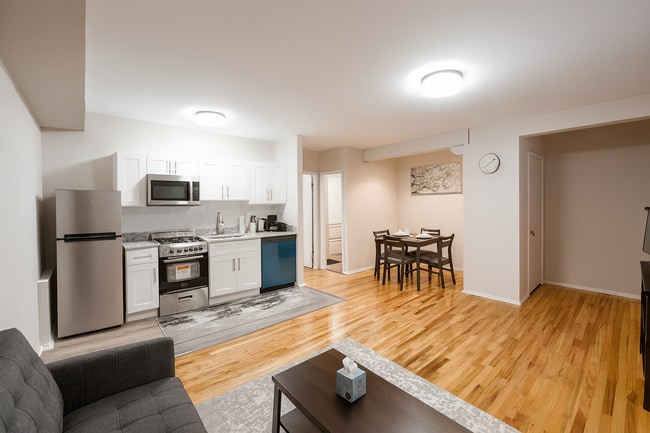 Building Photo - Waverly Walkway