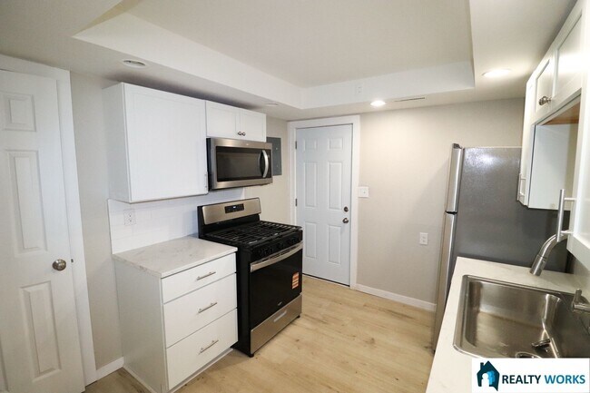 Building Photo - 840 N 29th St