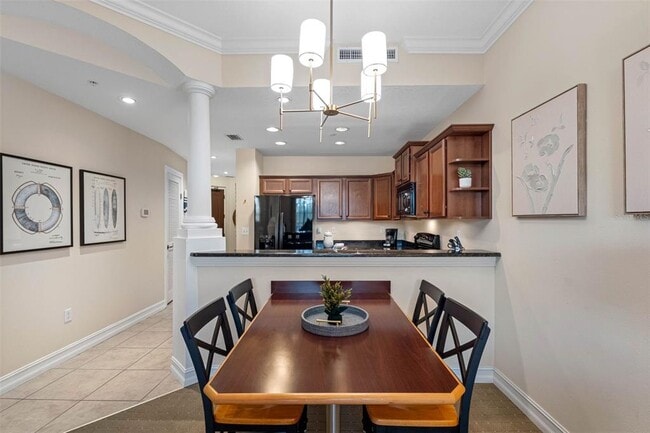 Building Photo - 13941 Clubhouse Dr