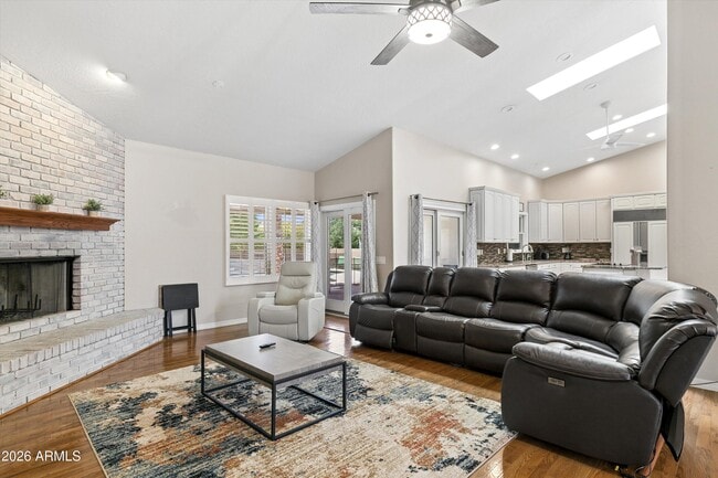 Building Photo - 8611 W Foothill Dr