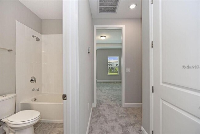 Building Photo - 7055 Carrickbend Ln