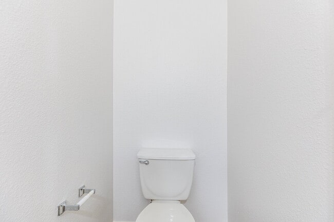 Building Photo - 228 Sophia Cir