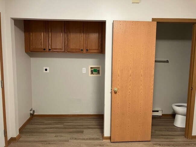 Building Photo - 1205 Bunker Hill Ct