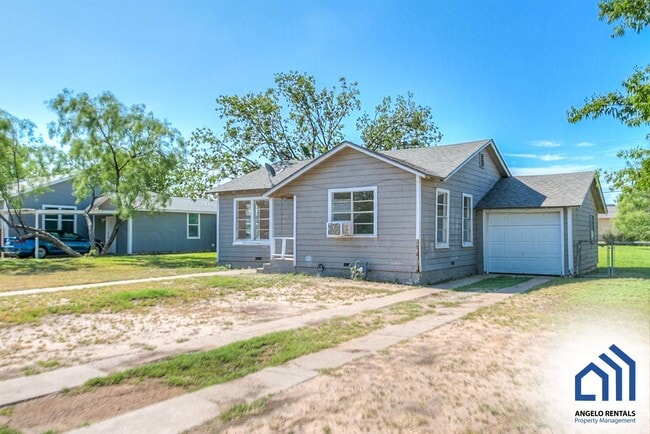 Building Photo - 107 Belaire Ave
