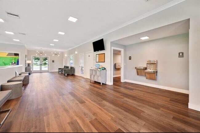 Building Photo - 8705 Merano Ave
