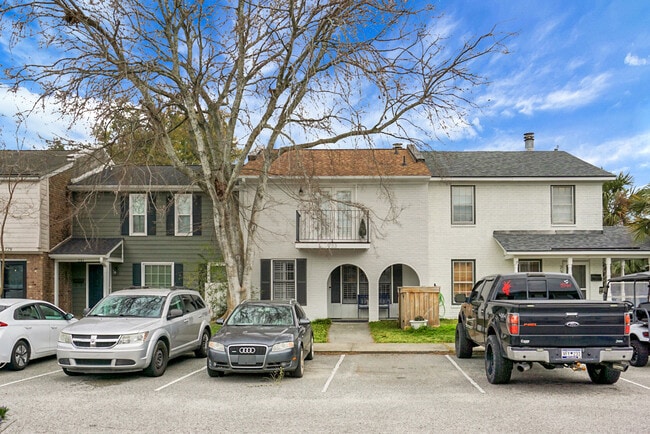 Building Photo - 733 Ralston Ct