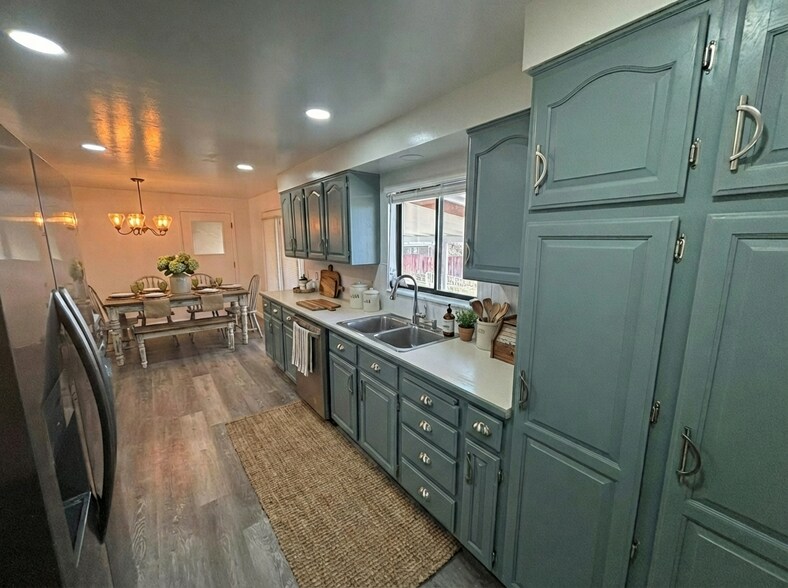 Building Photo - 579 N Highland Blvd