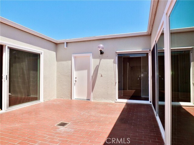 Building Photo - 617 Sandpiper Dr