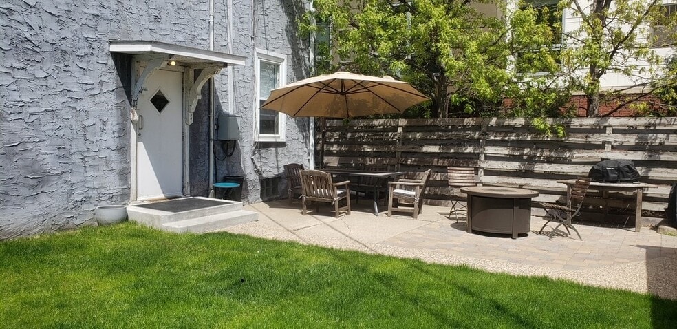 Building Photo - 3029 Holmes Avenue