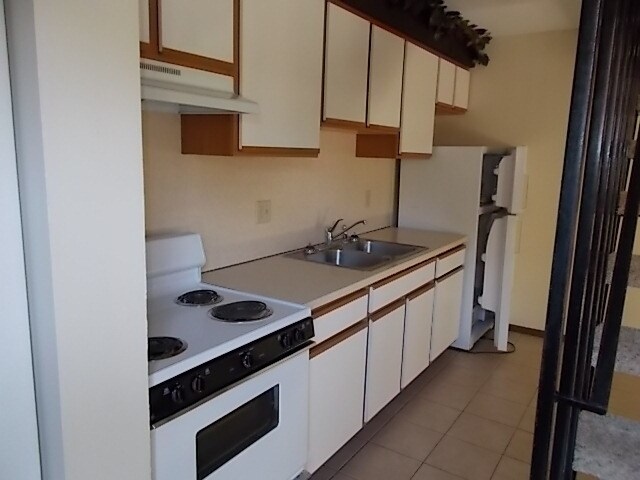 Modern Kitchen - 715 Mt Airy Rd
