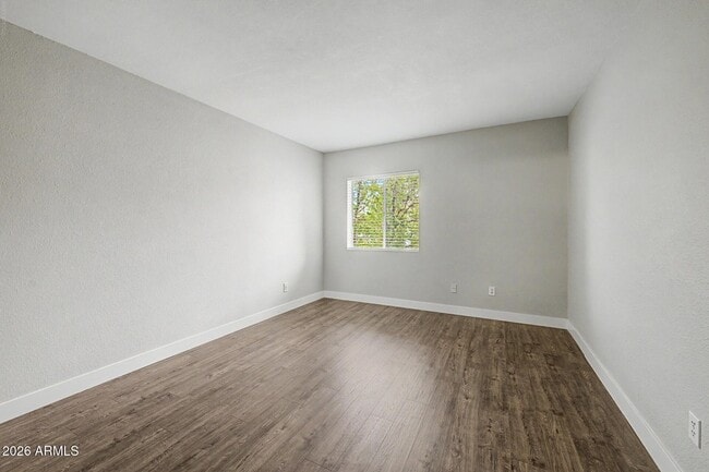 Building Photo - 4554 E Paradise Village Pkwy N