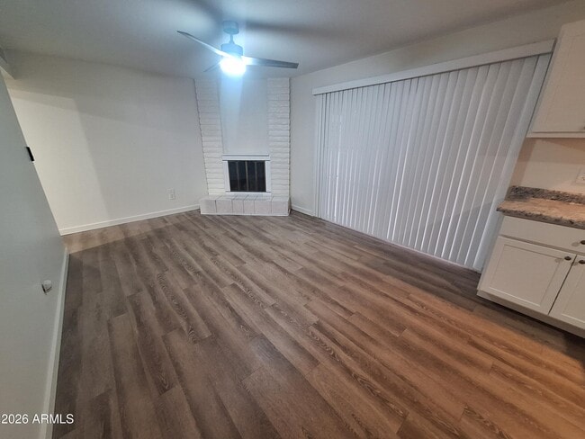 Building Photo - 2839 E Altadena Ave