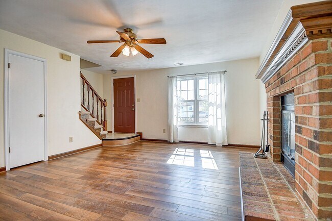 Building Photo - FOR RENT - INDIAN LAKES / SALEM AREA VIRGINIA BEACH!