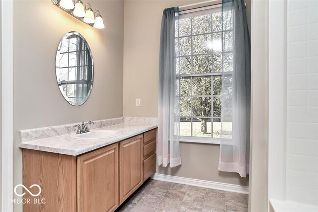 Building Photo - 13092 Brookdale Dr