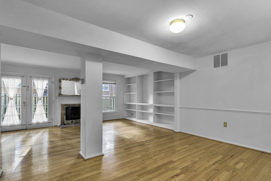 Building Photo - 2534 S Arlington Mill Dr