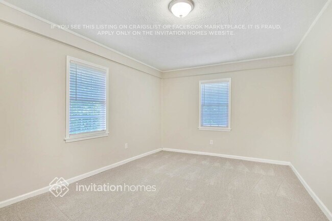 Building Photo - 7110 Carolyn Cir