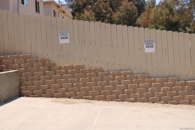Building Photo - 2310 Sumac Dr