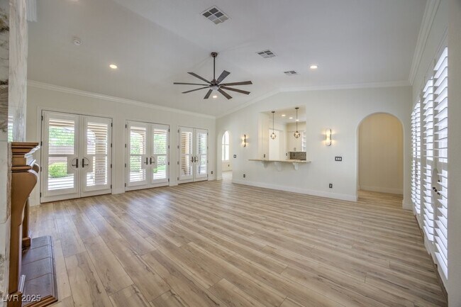 Building Photo - 12050 Whitehills St