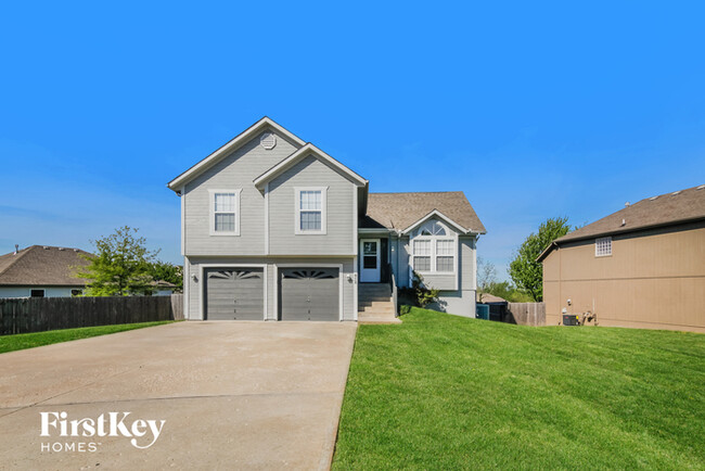 Primary Photo - 812 Emerson Dr