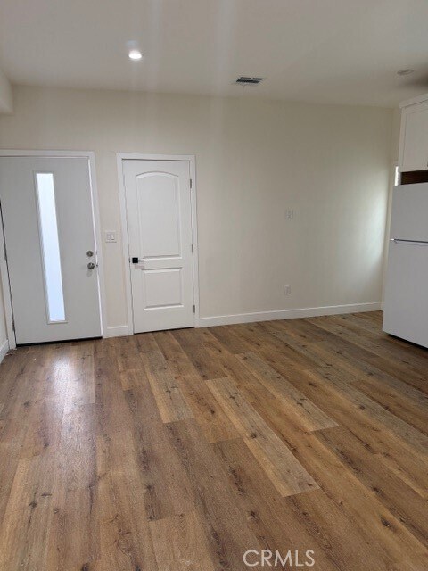 Building Photo - 5875 Towne Ave