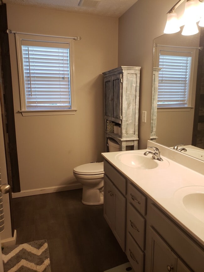 Dual sinks in bathroom. - 820 Laramie Ct