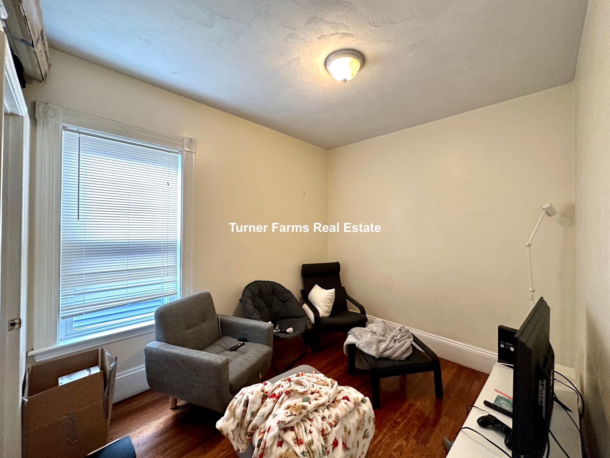 Building Photo - 8 Carmel St