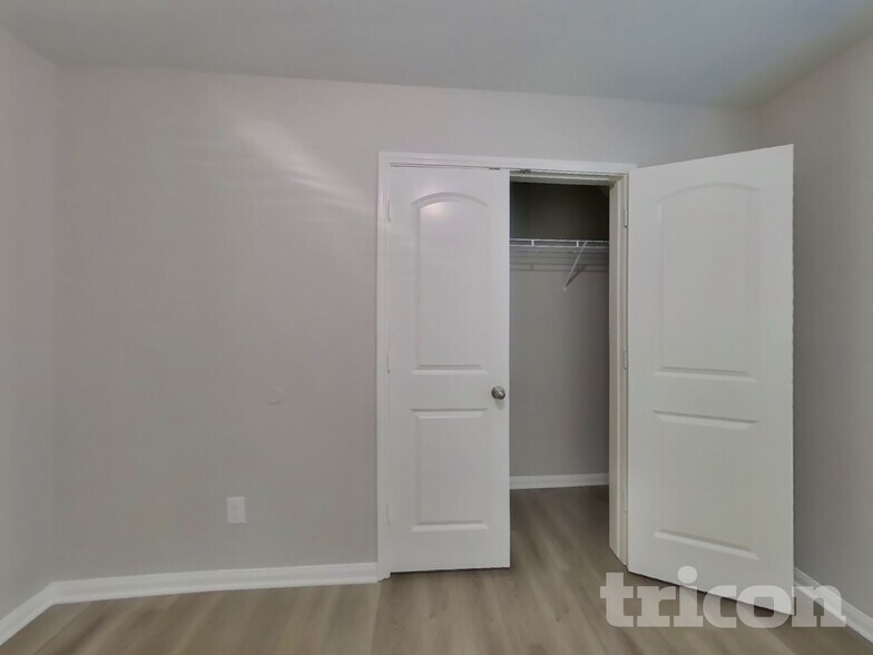 Building Photo - 2417 Regatta Ln