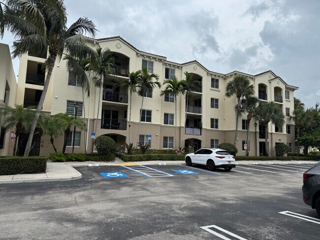 Building Photo - 4112 Renaissance Way