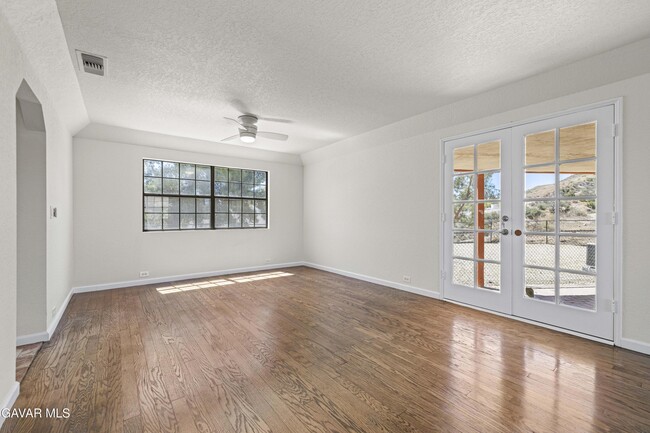 Building Photo - 13620 Pales Rd