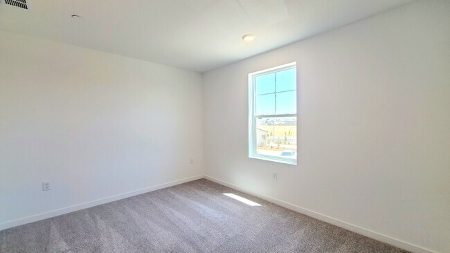 Building Photo - Beautiful Brand New Construction / Single ...