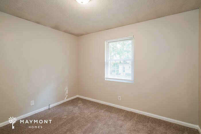 Building Photo - 6006 McMillan Cir