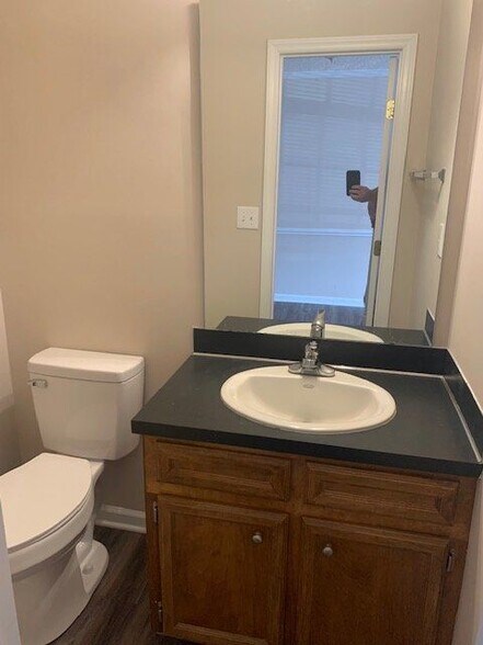 Building Photo - 3979-Mmm9 Sterling Pointe Dr