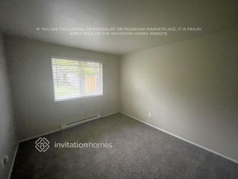 Building Photo - 13712 SE 170th St