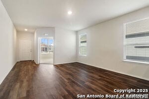 Building Photo - 10243 Band Wagon