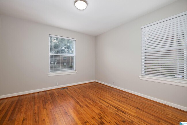 Building Photo - 2504 Mountain Brook Cir