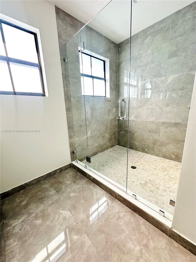 Building Photo - 1831 SW 145th Ave