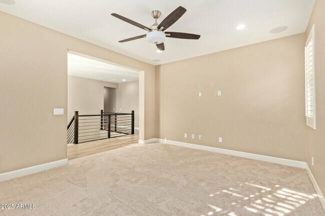 Building Photo - 4322 S Gardenia Dr