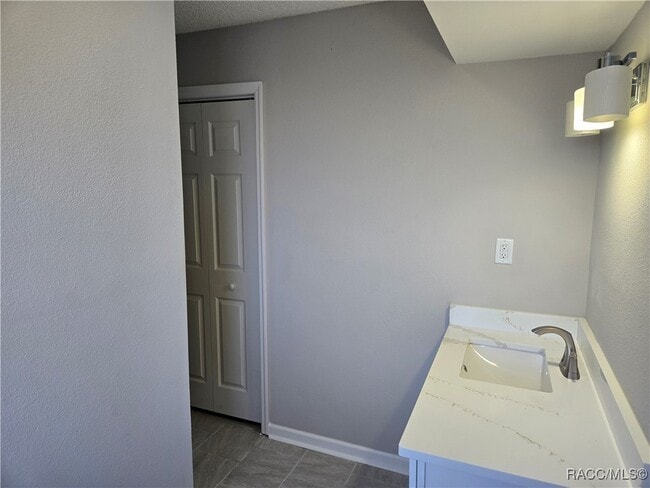 Building Photo - 11599 W Kingfisher Ct