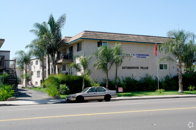 Building Photo - Autumnwood Villas