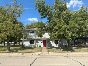 Building Photo - 204 E Rucker St